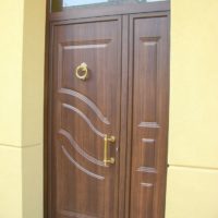 portoncino-in-legno-nuovo-200×200